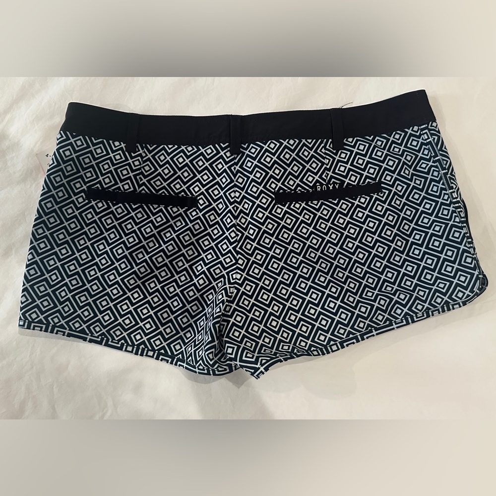 NWT Roxy Shorts Blue Size Large - Picture 3 of 3